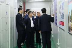 宜春市电子信息产业链招商小分队莅临亚美手机站官方版网站登录入口-亚美(中国)参观调研